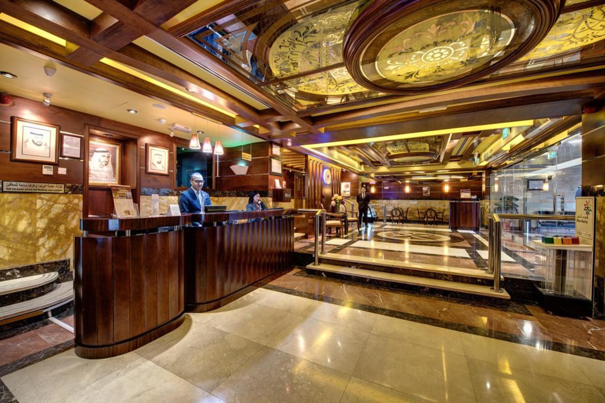 Sharjah Royal Tulip Hotel Apartments توليب رويال الشارقة Zewnętrze zdjęcie